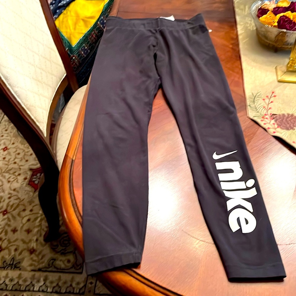 NIKE leggings Size Small